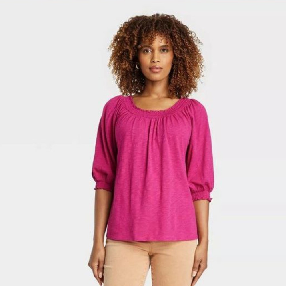 NWT Women’s Knox Rose Smocked Top Magenta size Medium